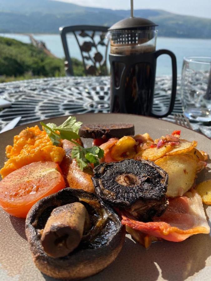 No6 Bed and Breakfast Barmouth Eksteriør billede
