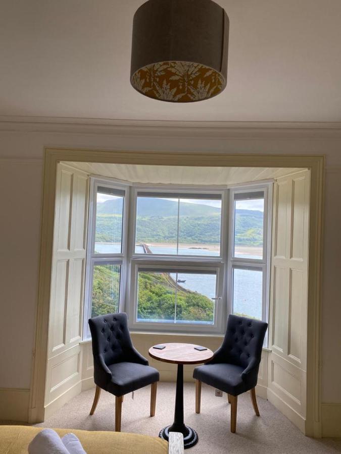 No6 Bed and Breakfast Barmouth Eksteriør billede