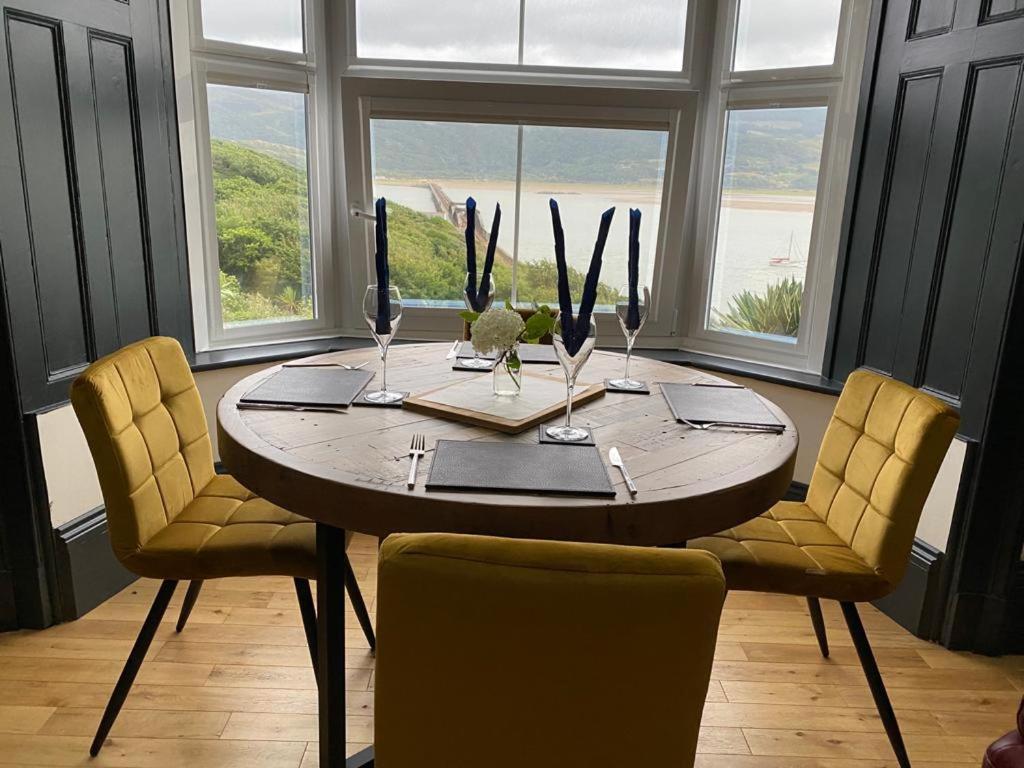 No6 Bed and Breakfast Barmouth Eksteriør billede