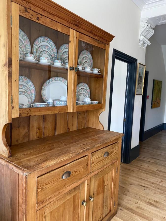 No6 Bed and Breakfast Barmouth Eksteriør billede