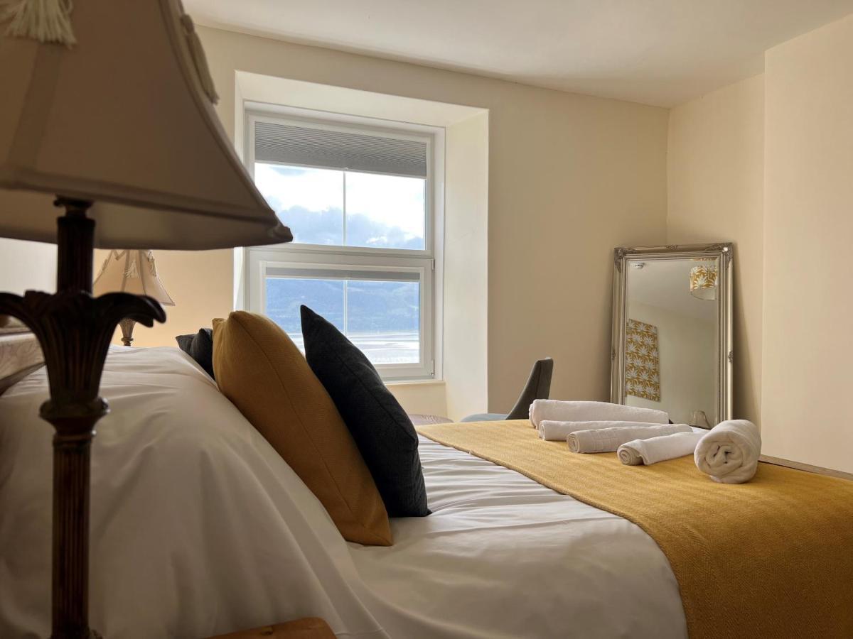 No6 Bed and Breakfast Barmouth Eksteriør billede